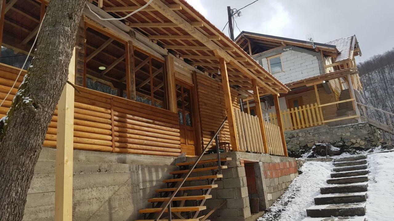 Domacinstvo Kod Gere Bed & Breakfast Crni Vrh Exterior foto